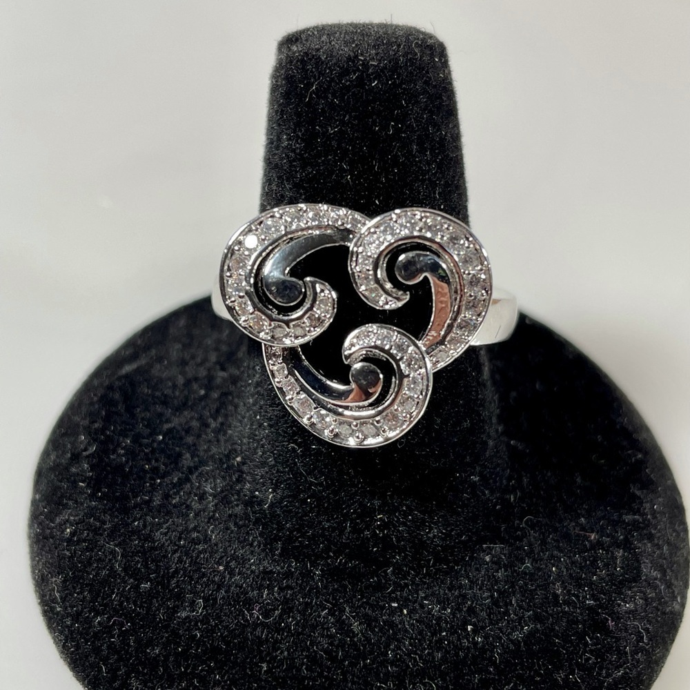 Gorgeous Pave Cubic Zirconia Silver Tone Statement Ring - Size 10 - Picture 2 of 4